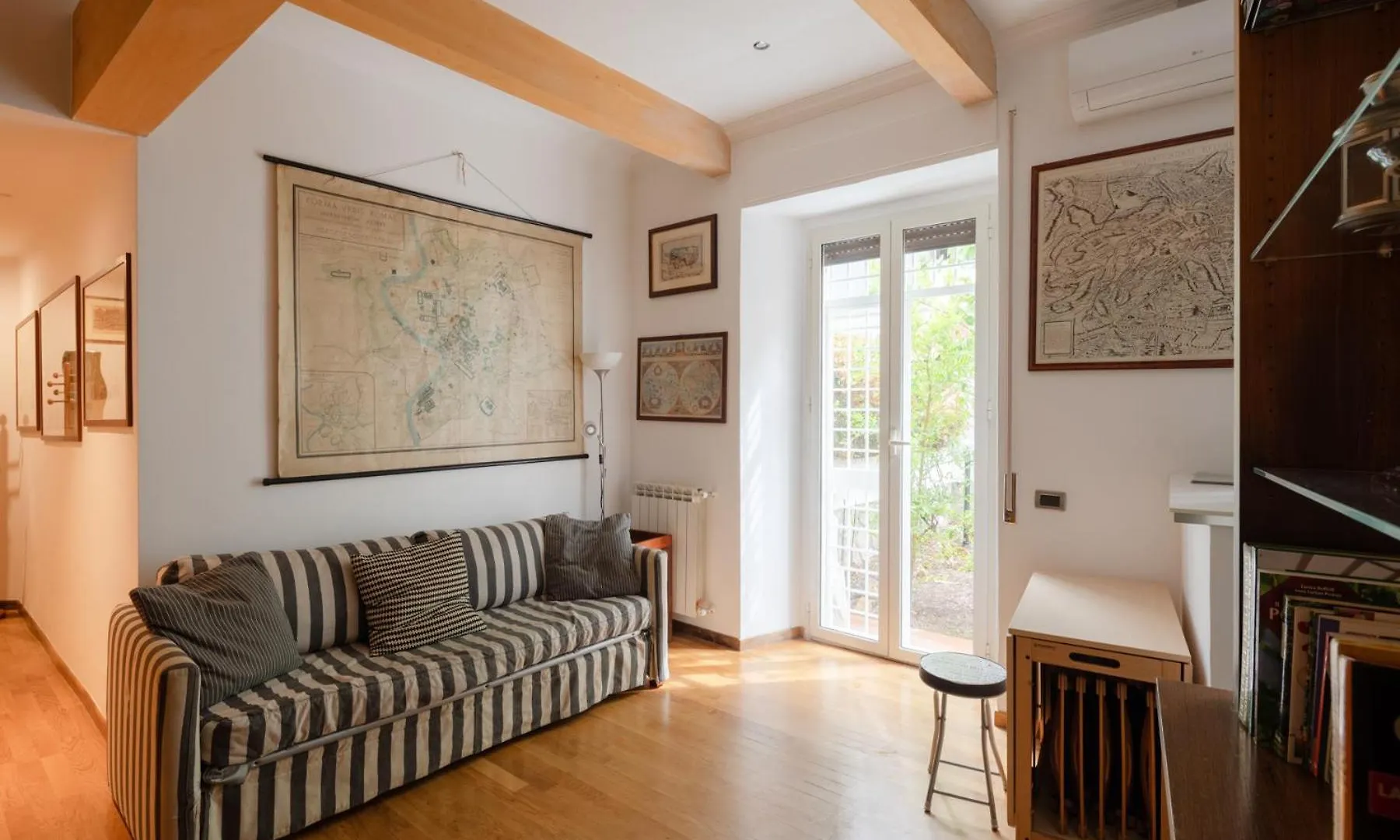 Francesco Terrace - Piazza Bologna, Rome Apartment